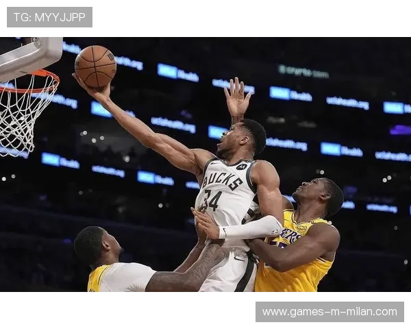 字母哥完成最终控制，密尔沃基雄鹿全程占优